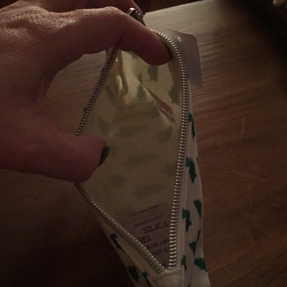 NWT - Christmas tree with jeep pouch. - Picture 3 of 6